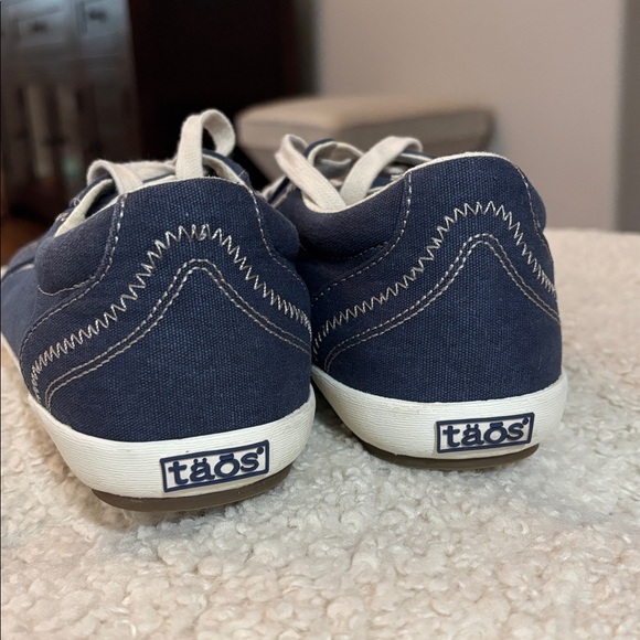 Taos sneakers glyde size 9 New - Picture 7 of 9